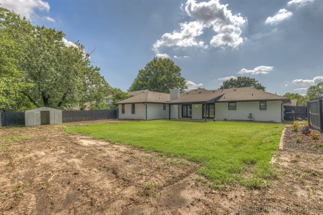 9421 S 69th East Avenue, Tulsa, OK 74133
