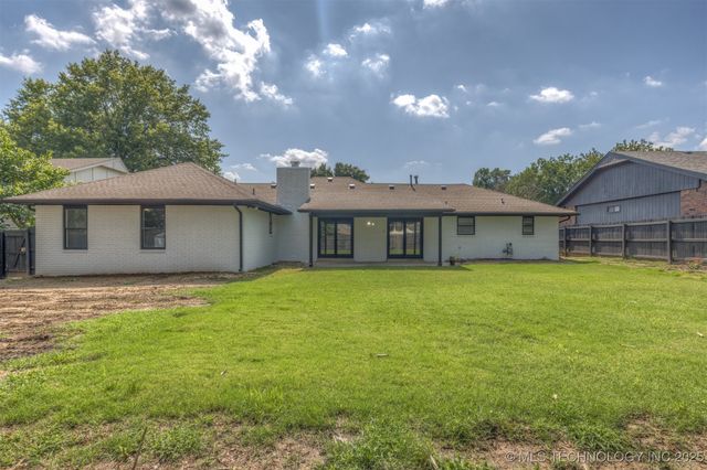 9421 S 69th East Avenue, Tulsa, OK 74133