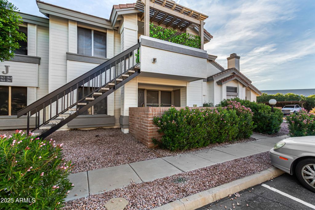 2201 N COMANCHE Drive 1067, Chandler, AZ 85224