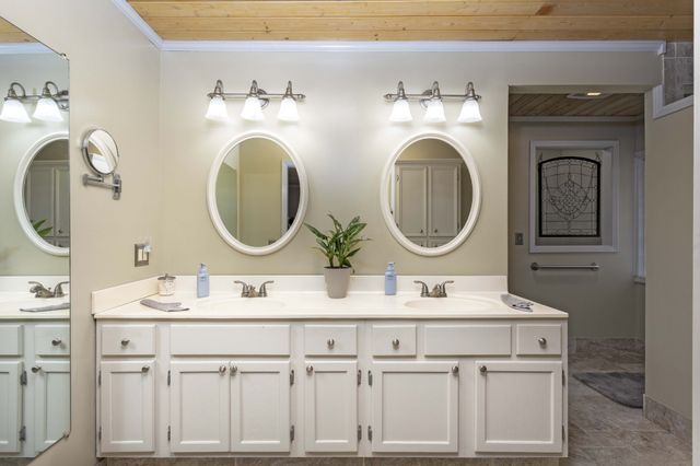 1372 Short Mountain Rd, Mcminnville, TN 37110