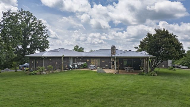 1372 Short Mountain Rd, Mcminnville, TN 37110