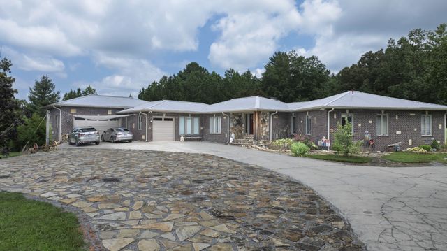 1372 Short Mountain Rd, Mcminnville, TN 37110