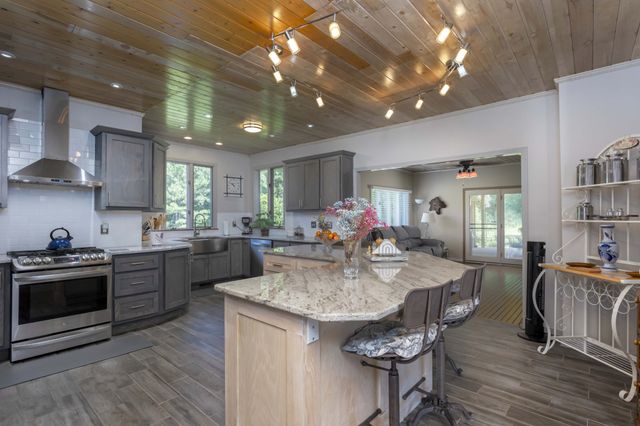 1372 Short Mountain Rd, Mcminnville, TN 37110