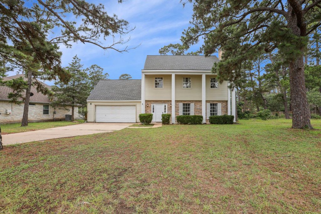 126 Kukui CT, Bastrop, TX 78602