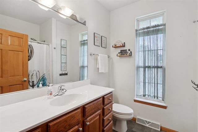 W11574 Island View Court, Lodi, WI 53555