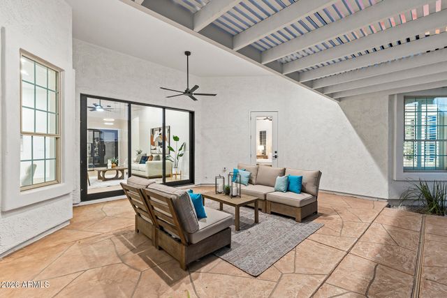 1120 N WREN Drive, Gilbert, AZ 85234