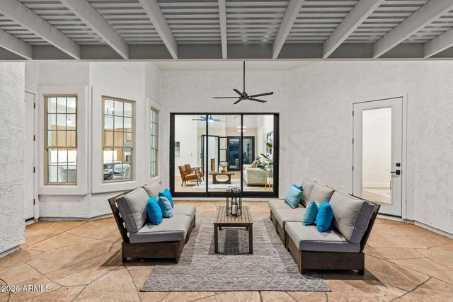 1120 N WREN Drive, Gilbert, AZ 85234