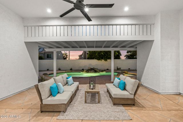 1120 N WREN Drive, Gilbert, AZ 85234