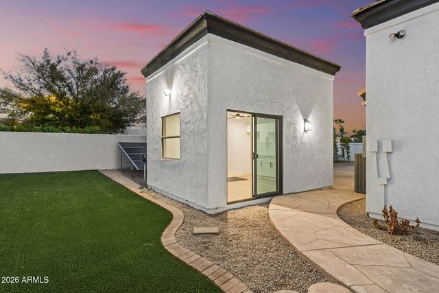 1120 N WREN Drive, Gilbert, AZ 85234
