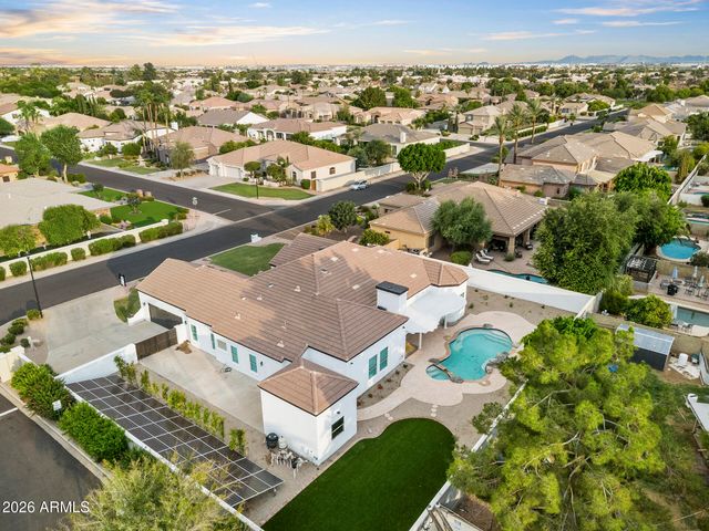 1120 N WREN Drive, Gilbert, AZ 85234