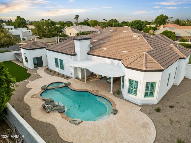 1120 N WREN Drive, Gilbert, AZ 85234