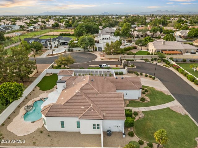 1120 N WREN Drive, Gilbert, AZ 85234