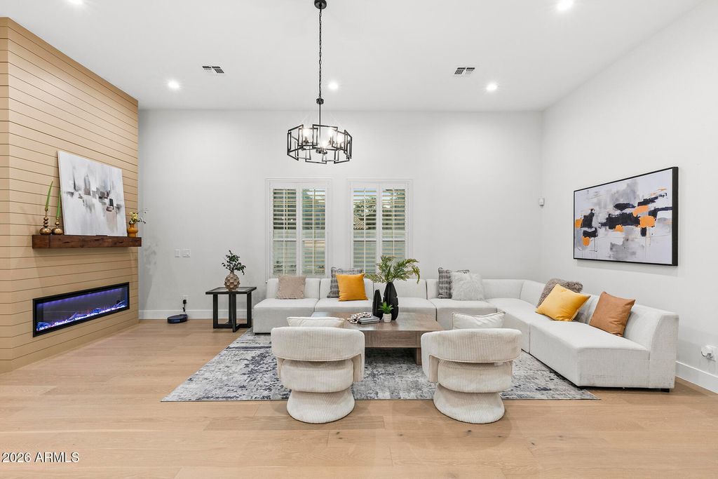 1120 N WREN Drive, Gilbert, AZ 85234 — photo 2