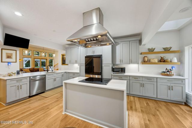 25 BEACH WALKER Road, Fernandina Beach, FL 32034