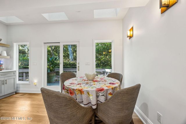 25 BEACH WALKER Road, Fernandina Beach, FL 32034