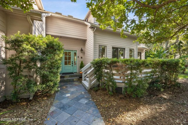 25 BEACH WALKER Road, Fernandina Beach, FL 32034