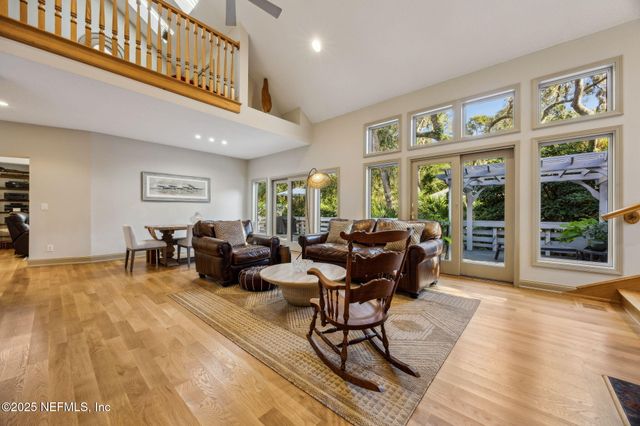 25 BEACH WALKER Road, Fernandina Beach, FL 32034