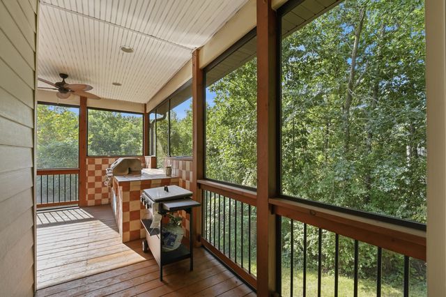 2409 STRATFORD CHASE PKY, Columbia, MO 65201