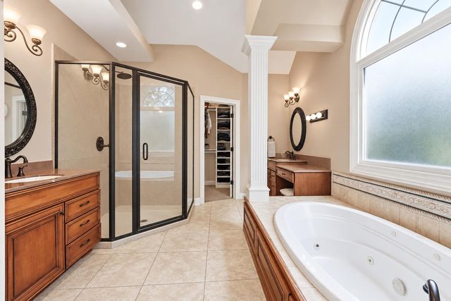 2409 STRATFORD CHASE PKY, Columbia, MO 65201
