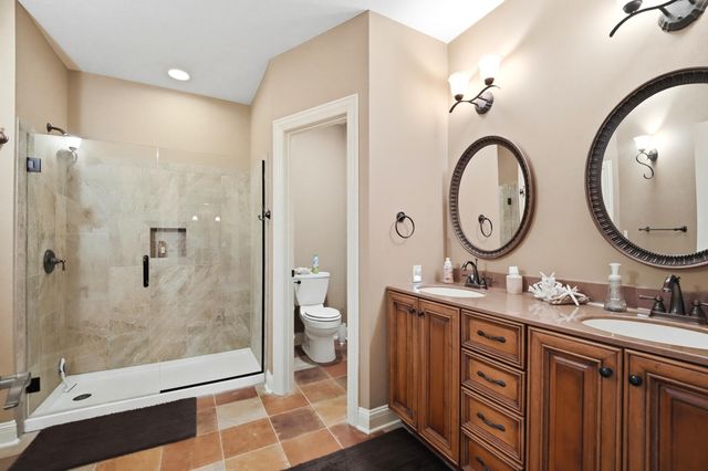 2409 STRATFORD CHASE PKY, Columbia, MO 65201