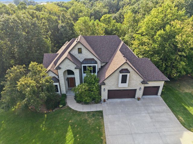 2409 STRATFORD CHASE PKY, Columbia, MO 65201
