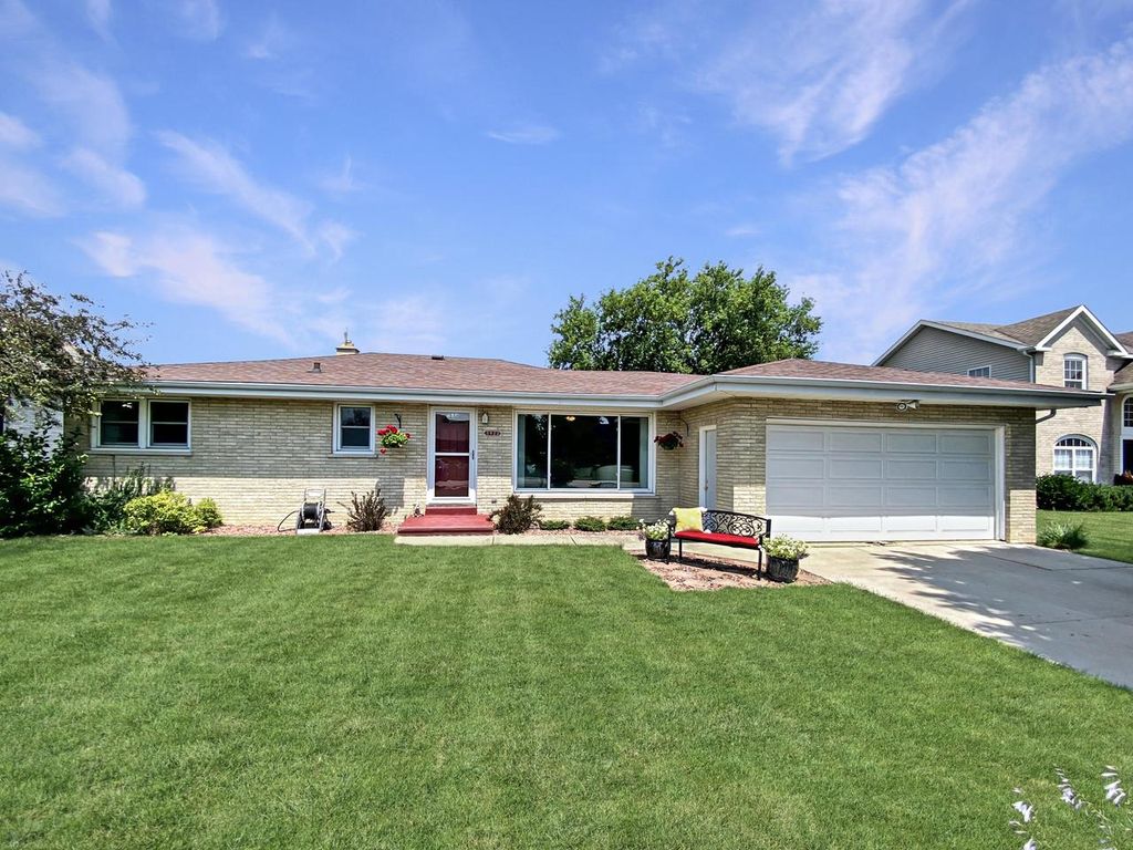 3922 86th PLACE, Kenosha, WI 53142