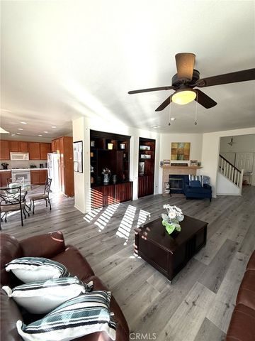 857 Reisling St, Hemet, CA 92545