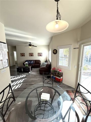 857 Reisling St, Hemet, CA 92545