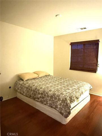 857 Reisling St, Hemet, CA 92545