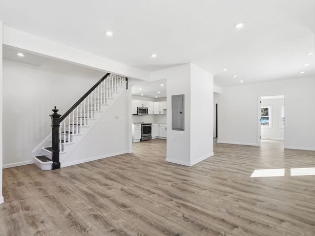 1034 Southbridge Street, Worcester, MA 01610