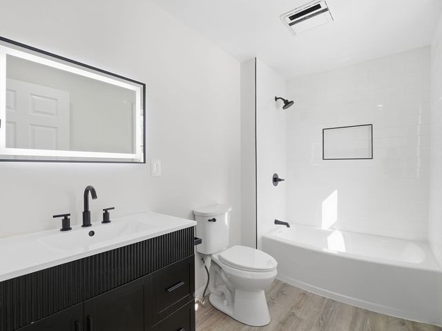 1034 Southbridge Street, Worcester, MA 01610