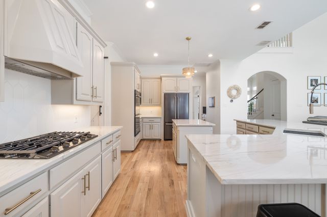 901 Briar Ridge Drive, Keller, TX 76248