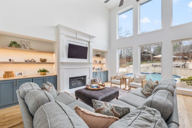 901 Briar Ridge Drive, Keller, TX 76248