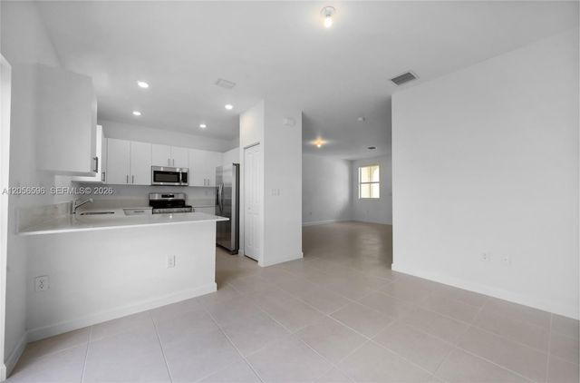 2567 SE 25th Drive 2567, Homestead, FL 33035