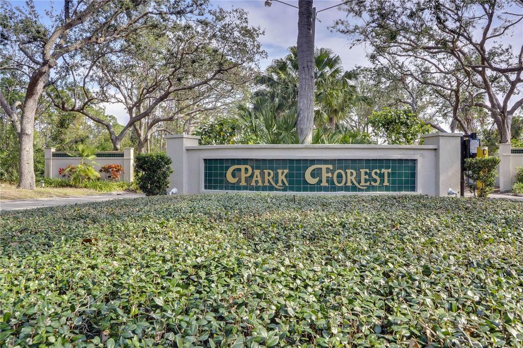 Image 52 of property listing at 437 CYPRESS FOREST BOULEVARD, Englewood, FL 34223