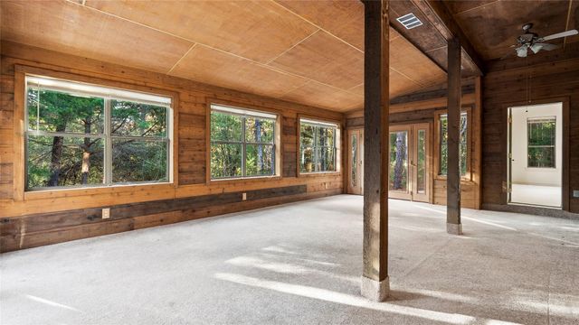 315 Arbors CIR, Elgin, TX 78621