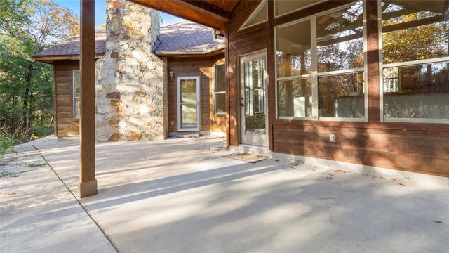 315 Arbors CIR, Elgin, TX 78621