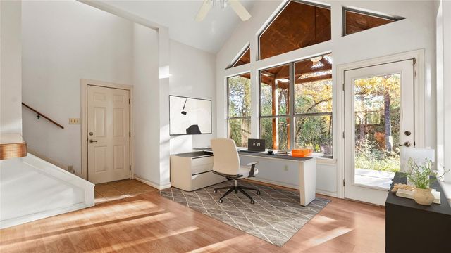 315 Arbors CIR, Elgin, TX 78621