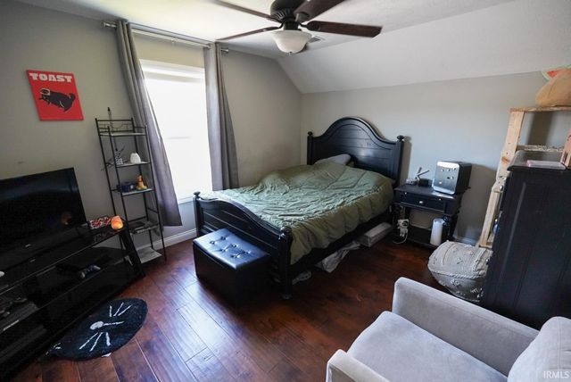 1518 Breezy Creek Drive, Evansville, IN 47720