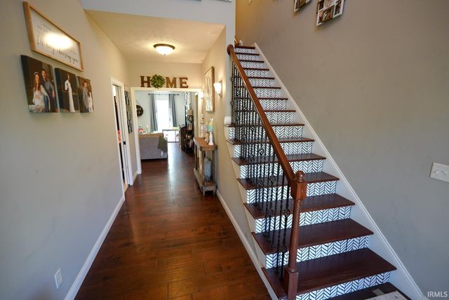 1518 Breezy Creek Drive, Evansville, IN 47720