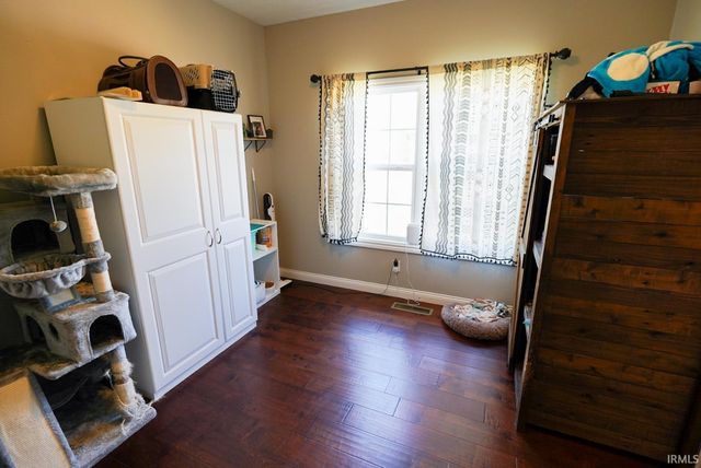 1518 Breezy Creek Drive, Evansville, IN 47720