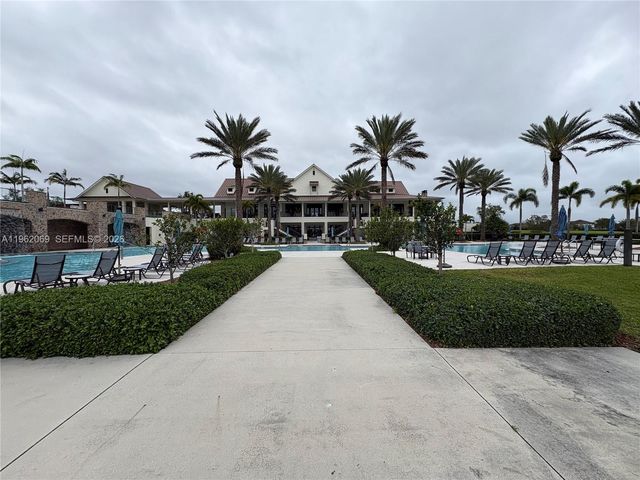 1600 Wandering Willow Way, Loxahatchee, FL 33470