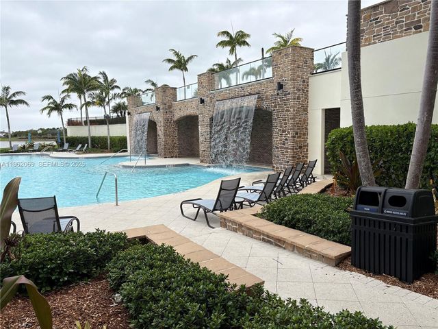 1600 Wandering Willow Way, Loxahatchee, FL 33470