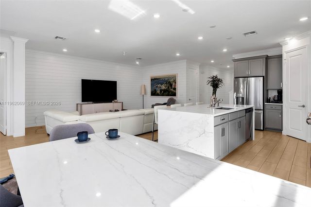 1600 Wandering Willow Way, Loxahatchee, FL 33470