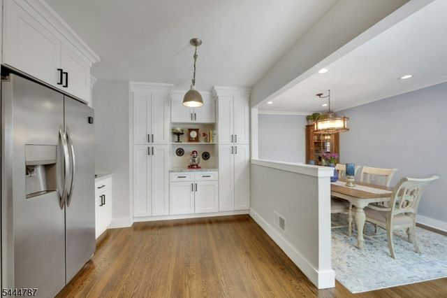 7 Hawthorne Ave, Glen Ridge Boro Twp., NJ 07028