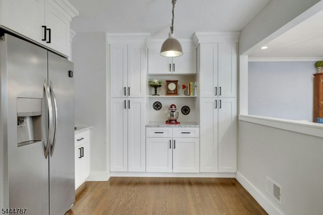 7 Hawthorne Ave, Glen Ridge Boro Twp., NJ 07028