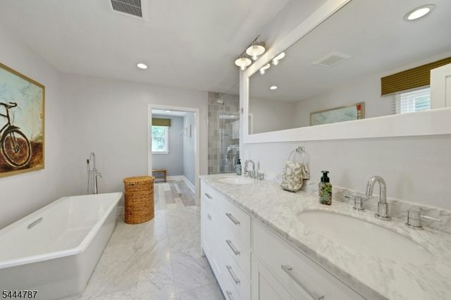7 Hawthorne Ave, Glen Ridge Boro Twp., NJ 07028