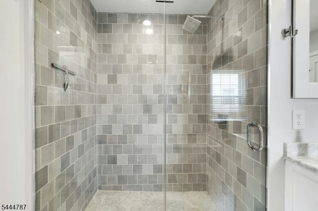 7 Hawthorne Ave, Glen Ridge Boro Twp., NJ 07028