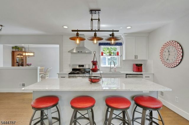7 Hawthorne Ave, Glen Ridge Boro Twp., NJ 07028
