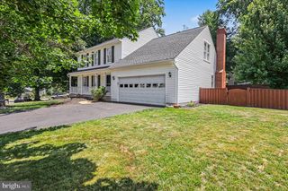 8019 OAK BRIDGE LN, Fairfax Station, VA 22039